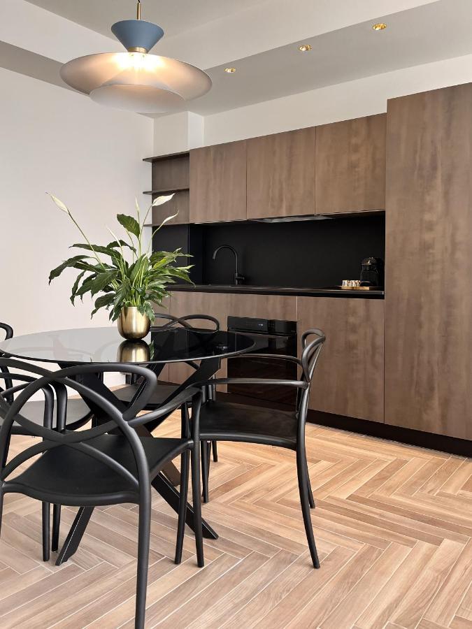 Yls Luxury Suites Милан Экстерьер фото